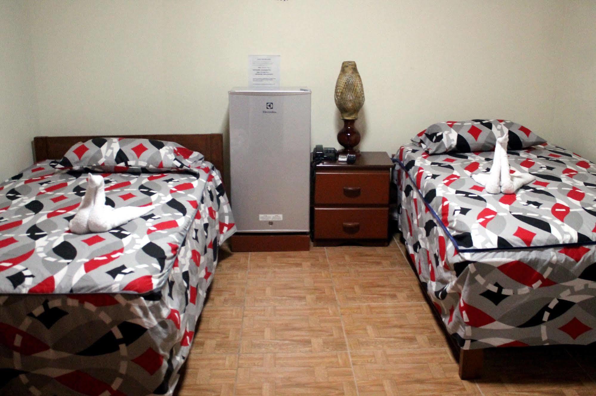 איקיטוס Hotel Ventura Isabel מראה חיצוני תמונה